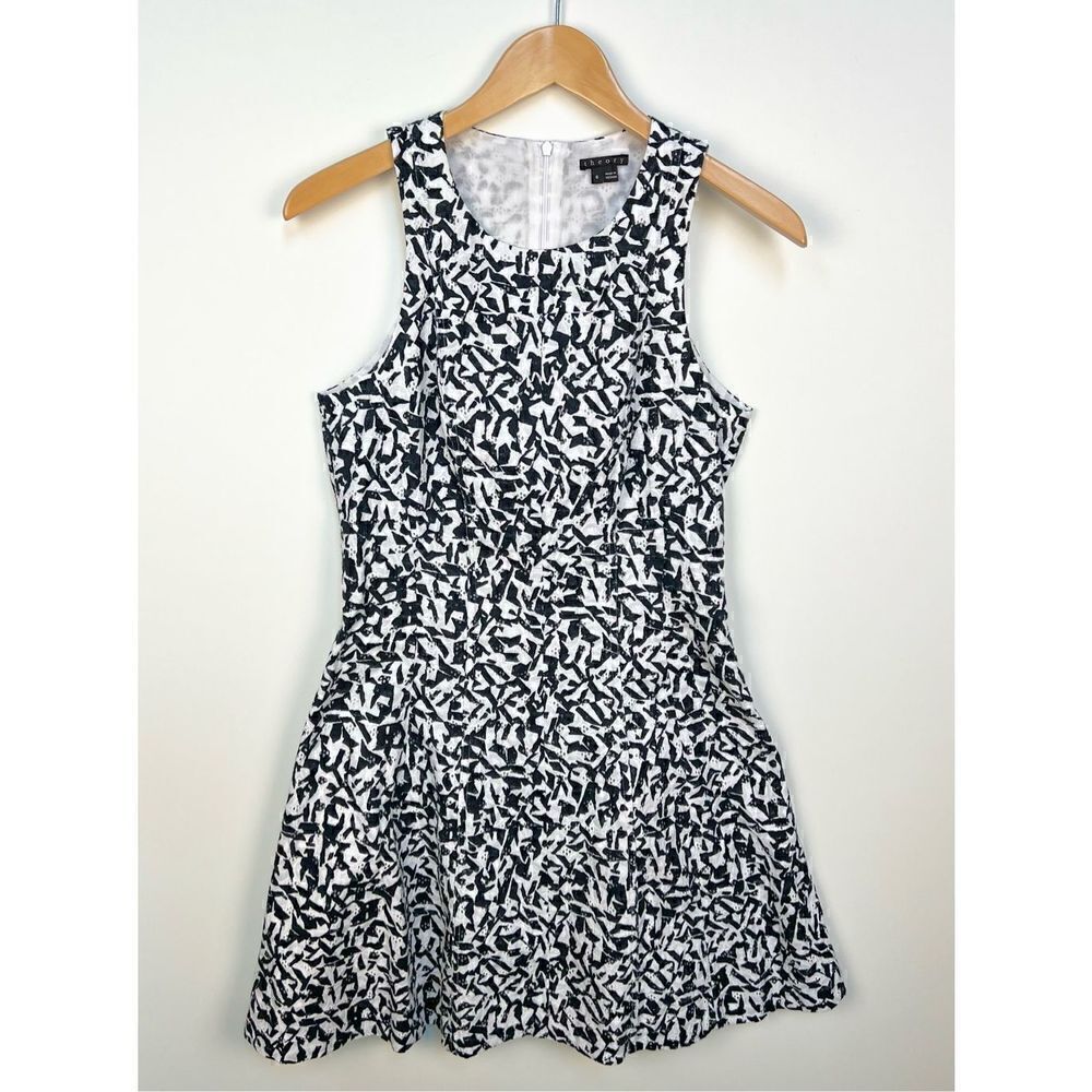 Theory Maydra Sleeveldss Mini Dress Dit & Flare Eyelet Lace Navy White size 6 - Picture 2 of 15